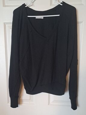 (AS IS) We The Free Black Ribbed V-Neck Sweater